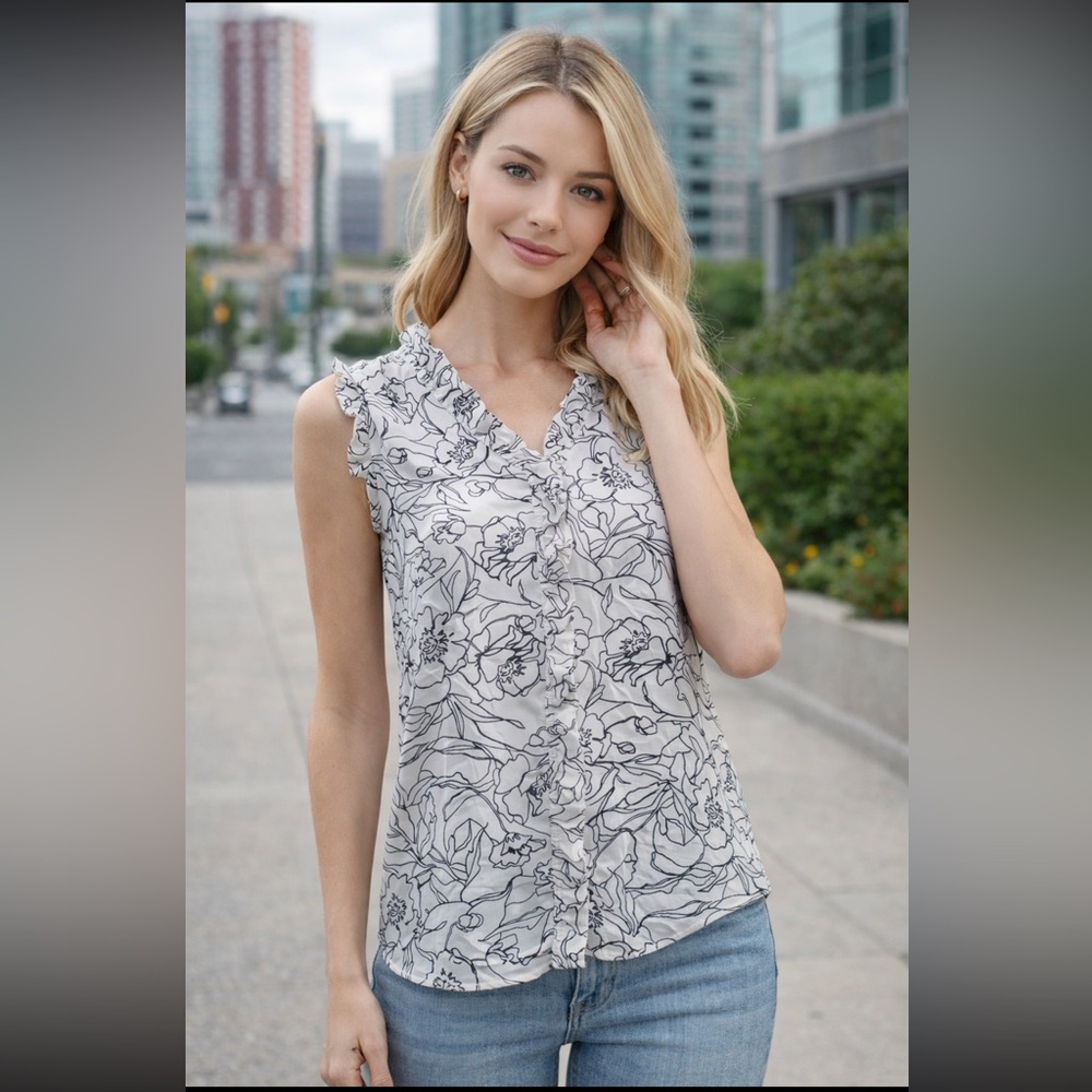 T Tahari White Sleeveless Floral-Print Ruffle Blouse